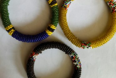 wauzaji wa bracelets za mviringo