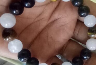 white quartz,black obsidian with tiger bracelet