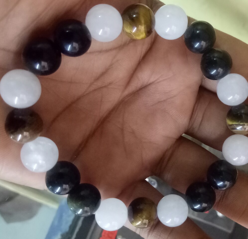 white quartz,black obsidian with tiger bracelet